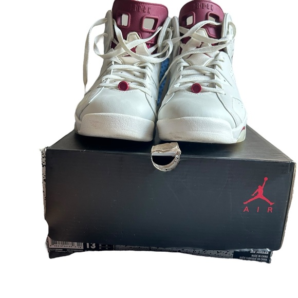 Jordan 6s Maroon 2015 - Picture 2 of 6